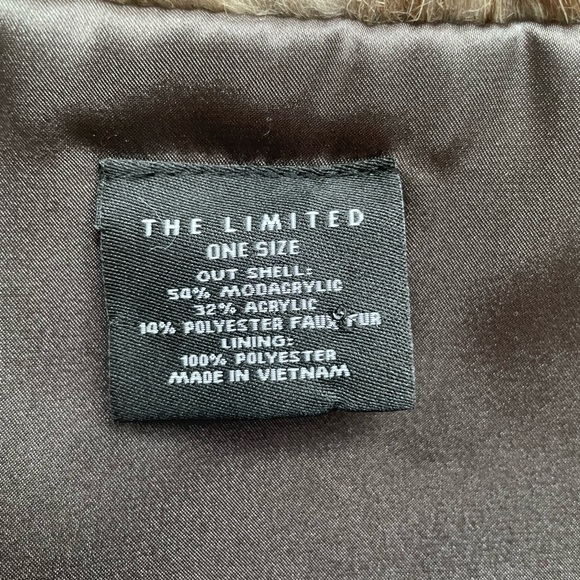 The Limited Faux Fur Scarf In Excellent Condition - Picture 3 of 5
